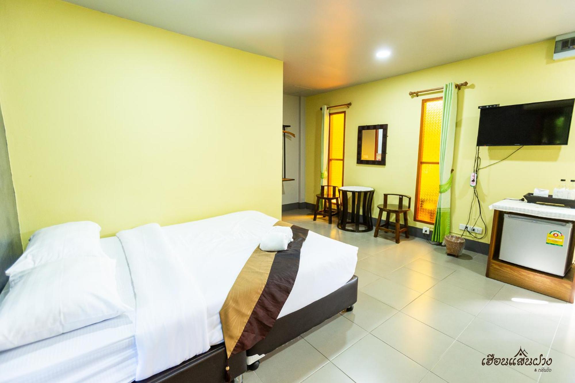 Huen San Fang hotel โรงแรมเฮือนแสนฝาง Buitenkant foto